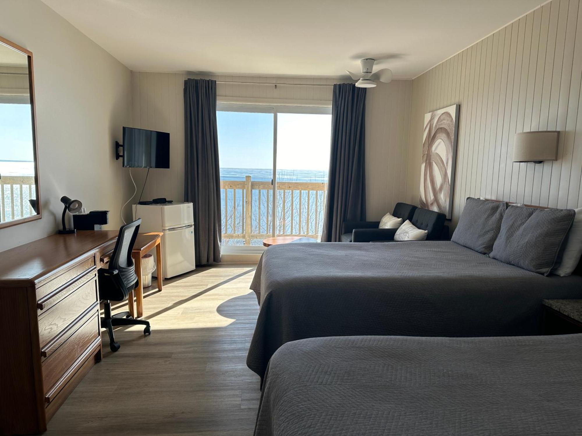 Motel Carleton Sur Mer Exterior photo