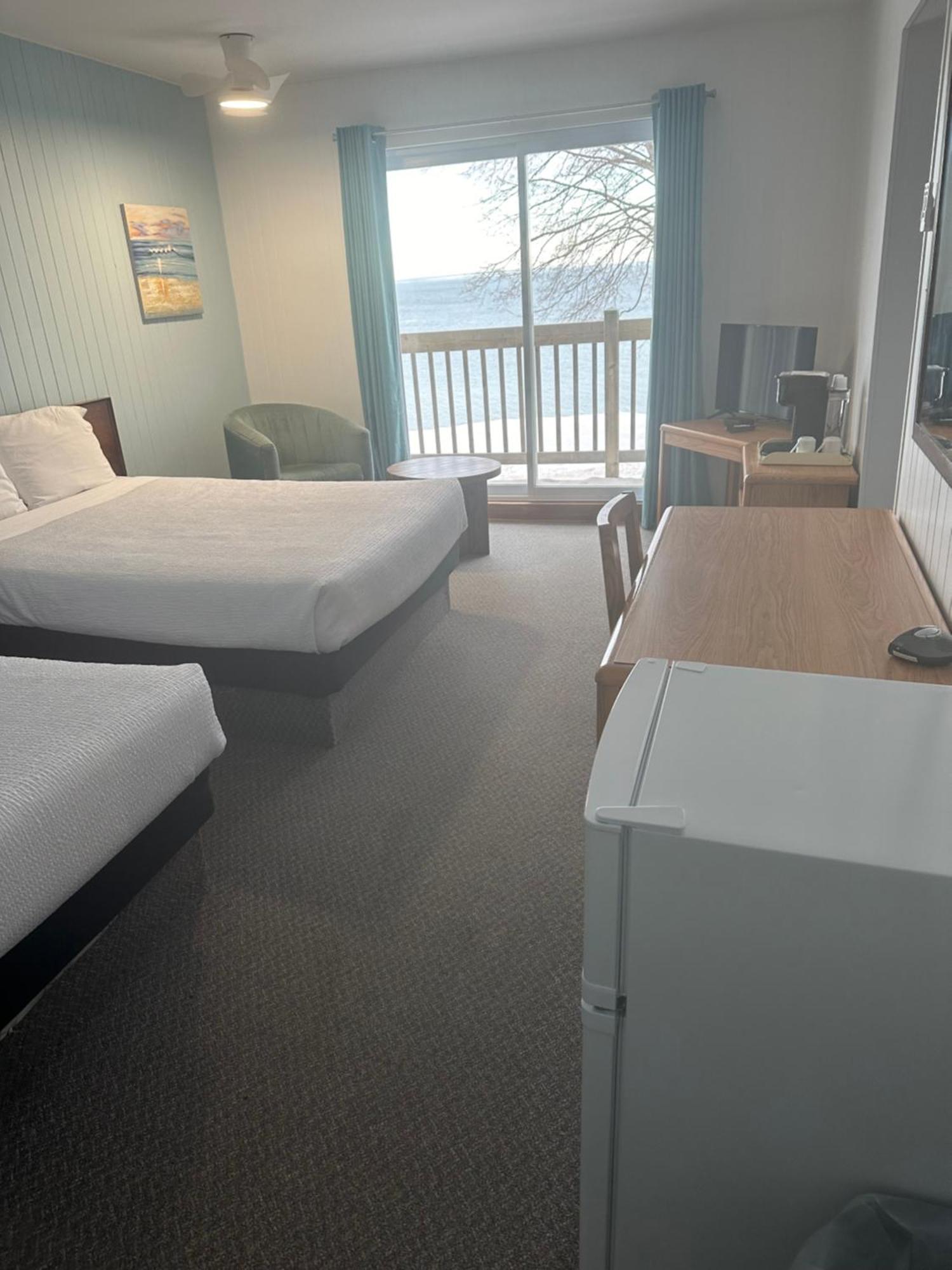 Motel Carleton Sur Mer Exterior photo