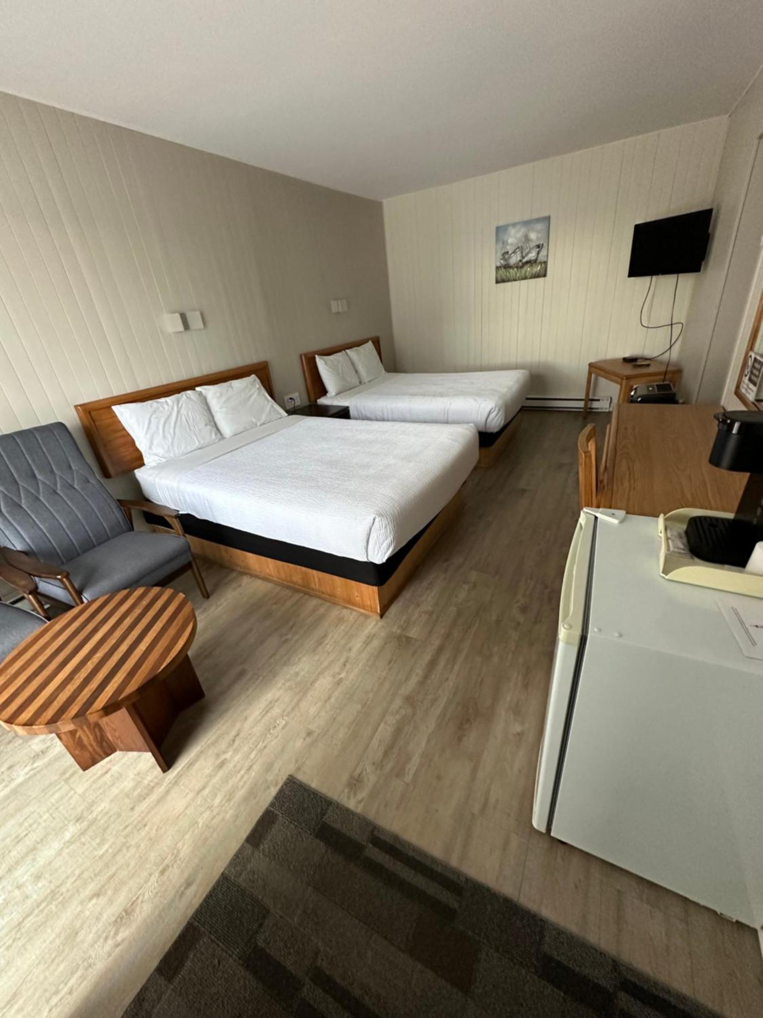 Motel Carleton Sur Mer Exterior photo